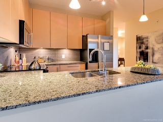 Photo 2: 307 6268 EAGLES Drive in Vancouver: University VW Condo for sale in "Clements Green" (Vancouver West)  : MLS®# V1039789