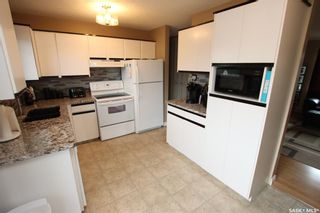 Photo 3: 111 Caldwell Crescent in Saskatoon: Parkridge SA Residential for sale : MLS®# SK863010