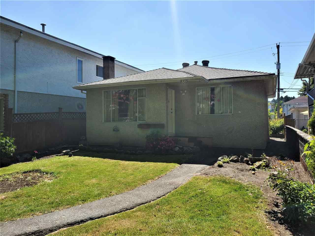 Main Photo: 850 E 38TH Avenue in Vancouver: Fraser VE House for sale (Vancouver East)  : MLS®# R2583800