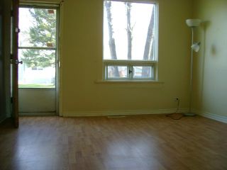 Photo 2: 356 KENSINGTON Street in WINNIPEG: St James Residential for sale (West Winnipeg)  : MLS®# 1021814