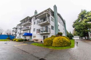 Photo 1: 401 46033 CHILLIWACK CENTRAL Road in Chilliwack: Chilliwack E Young-Yale Condo for sale in "HAZELDENE" : MLS®# R2423271