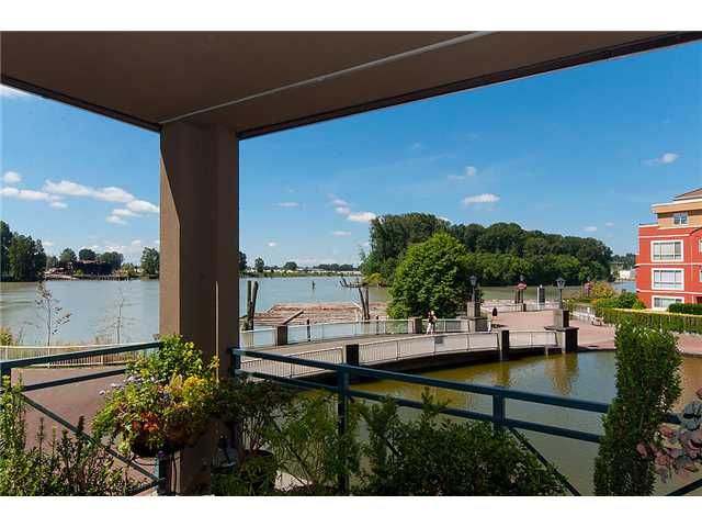 Main Photo: # 204 2 RENAISSANCE SQ in New Westminster: Quay Condo for sale in "THE LIDO" : MLS®# V1018101