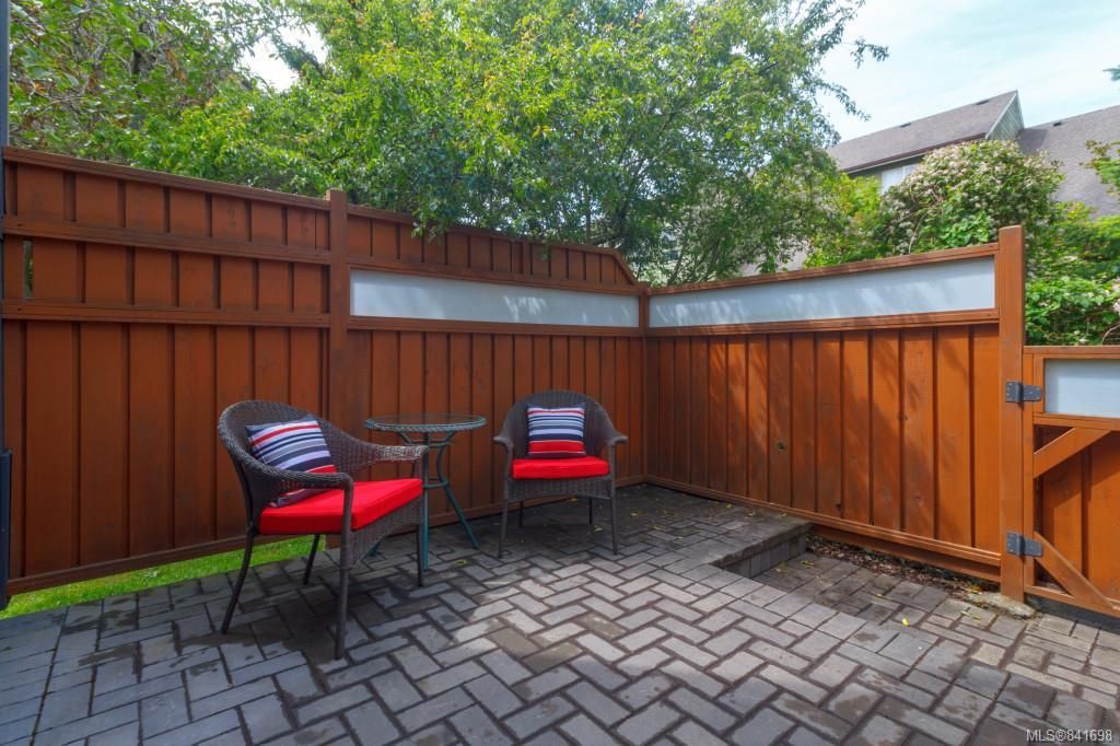 Photo 19: Photos: 1 50 Montreal St in Victoria: Vi James Bay Row/Townhouse for sale : MLS®# 841698