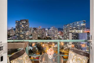 Photo 21: 2601 1033 MARINASIDE Crescent in Vancouver: Yaletown Condo for sale in "QUAYWEST" (Vancouver West)  : MLS®# R2505008