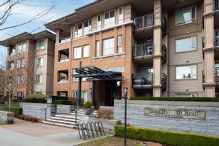 Photo 3: 104 3105 LINCOLN Avenue in Coquitlam: New Horizons Condo for sale in "Larkin House" : MLS®# R2868111