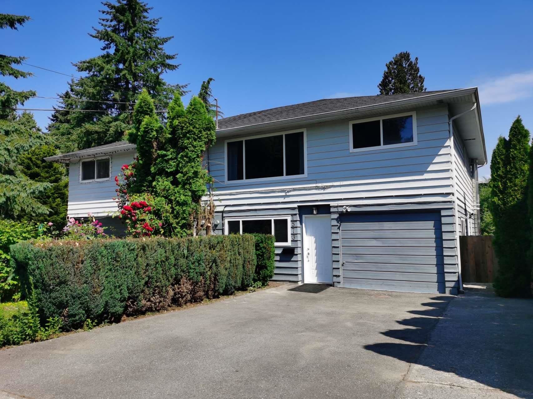 Main Photo: 1573 WESTMINSTER Avenue in Port Coquitlam: Glenwood PQ 1/2 Duplex for sale : MLS®# R2792959