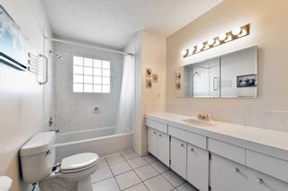 Photo 19: 128 Gainsborough Drive SW in Calgary: Glamorgan Detached for sale : MLS®# A2130372