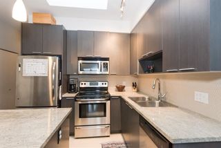 Photo 4: PH15 707 E 20TH Avenue in Vancouver: Hastings East Condo for sale in "Blossom" (Vancouver East)  : MLS®# R2230408