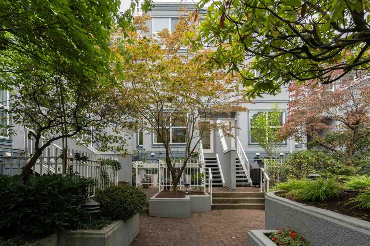Main Photo: 11 877 W 7TH Avenue in Vancouver: Fairview VW Condo for sale (Vancouver West)  : MLS®# R2498896