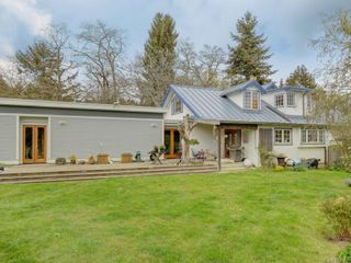 Photo 10: 5797 Oldfield Rd in Saanich: SW Elk Lake House for sale (Saanich West)  : MLS®# 843591