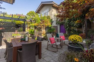 Main Photo: 1251 MARINE Drive in West Vancouver: Ambleside 1/2 Duplex for sale : MLS®# R2888028