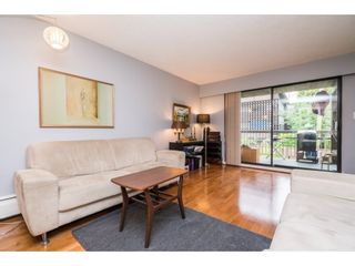 Photo 6: 204 330 W 2ND Street in North Vancouver: Lower Lonsdale Condo for sale in "LORRAINE PLACE" : MLS®# R2166686