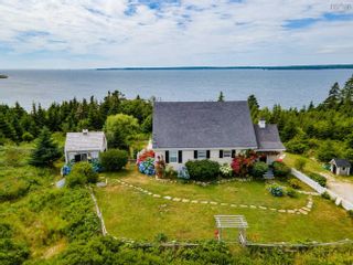 Photo 5: 570 Highway 330 in North East Point: 407-Shelburne County Residential for sale (South Shore)  : MLS®# 202405370