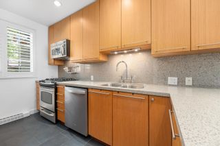 Photo 13: 2935 LAUREL Street in Vancouver: Fairview VW Townhouse for sale in "THE BROWNSTONE" (Vancouver West)  : MLS®# R2816599