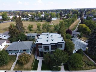 Photo 4: 2210 Victoria Crescent NW in Calgary: Banff Trail Semi Detached (Half Duplex) for sale : MLS®# A2002050