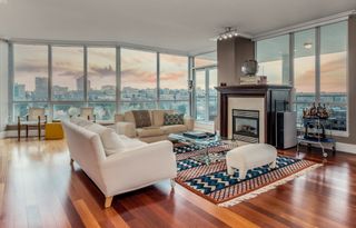 Photo 1: 1702 1328 MARINASIDE CRESCENT in Vancouver: Yaletown Condo for sale (Vancouver West) 