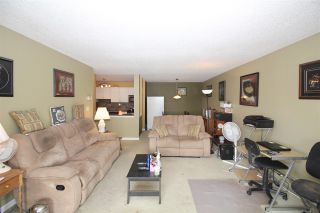 Photo 7: 325 12170 222 Street in Maple Ridge: West Central Condo for sale in "WILDWOOD TERRACE" : MLS®# R2353429