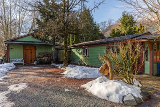 Photo 5: 1264 VANCOUVER Street in Squamish: Downtown SQ House for sale : MLS®# R2652835
