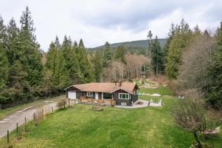 Photo 1: 1520 BURTON Road in Gibsons: Gibsons & Area House for sale (Sunshine Coast)  : MLS®# R2867068