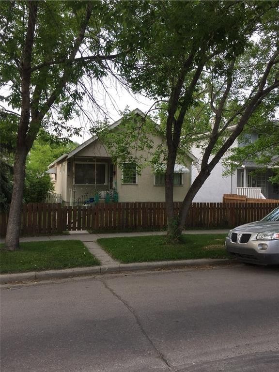 Main Photo: 510 12 Avenue NE in Calgary: Renfrew House for sale : MLS®# C4122686