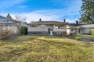 Photo 1: 2250 GALE Avenue in Coquitlam: Central Coquitlam House for sale : MLS®# R2759656
