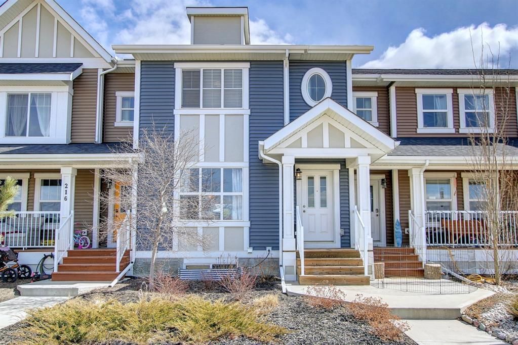 Main Photo: 212 Sunset Road: Cochrane Row/Townhouse for sale : MLS®# A1198532