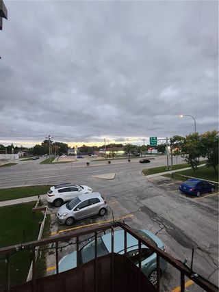 Photo 23: 2 3499 Portage Avenue in Winnipeg: Crestview Condominium for sale (5H)  : MLS®# 202224136