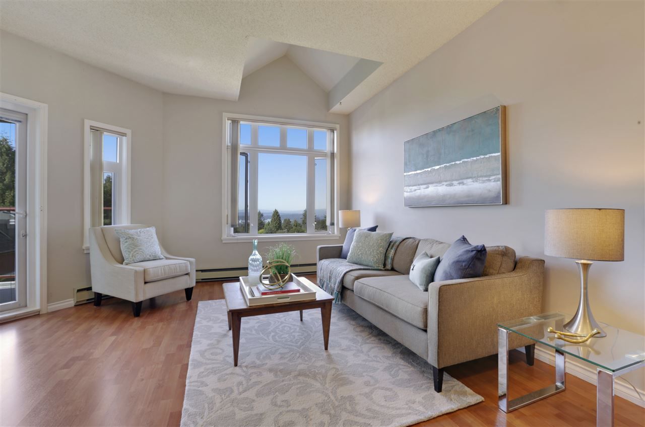 Main Photo: 501 2800 CHESTERFIELD AVENUE in : Upper Lonsdale Condo for sale : MLS®# R2202259