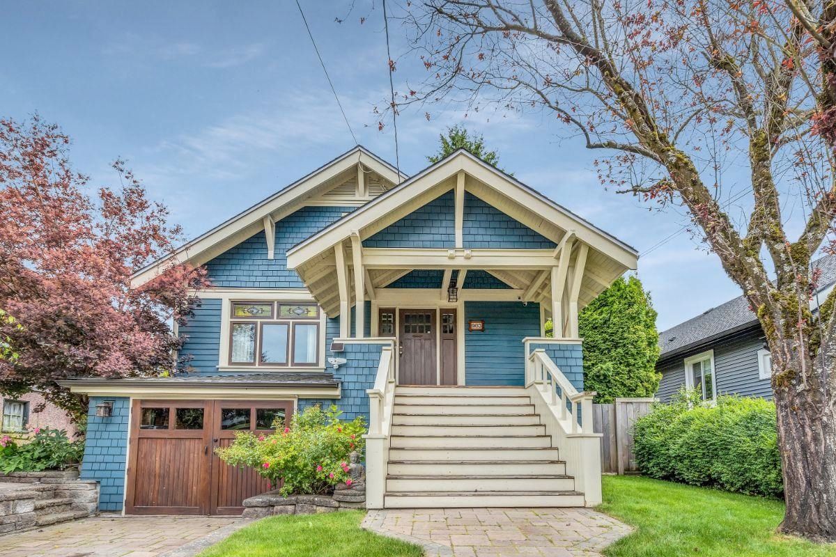 Main Photo: 903 HENLEY Street in New Westminster: Moody Park House for sale : MLS®# R2705181