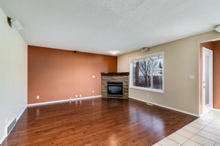 Photo 5: 102 Valley Ponds Way NW in Calgary: Valley Ridge Detached for sale : MLS®# A2018918