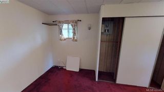 Photo 11: Cheap Mobile Home For Sale  |  4-1201 Craigflower Road