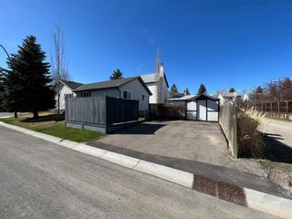 Photo 19: 88 Woodglen Grove SW in Calgary: Woodbine Detached for sale : MLS®# A1215065