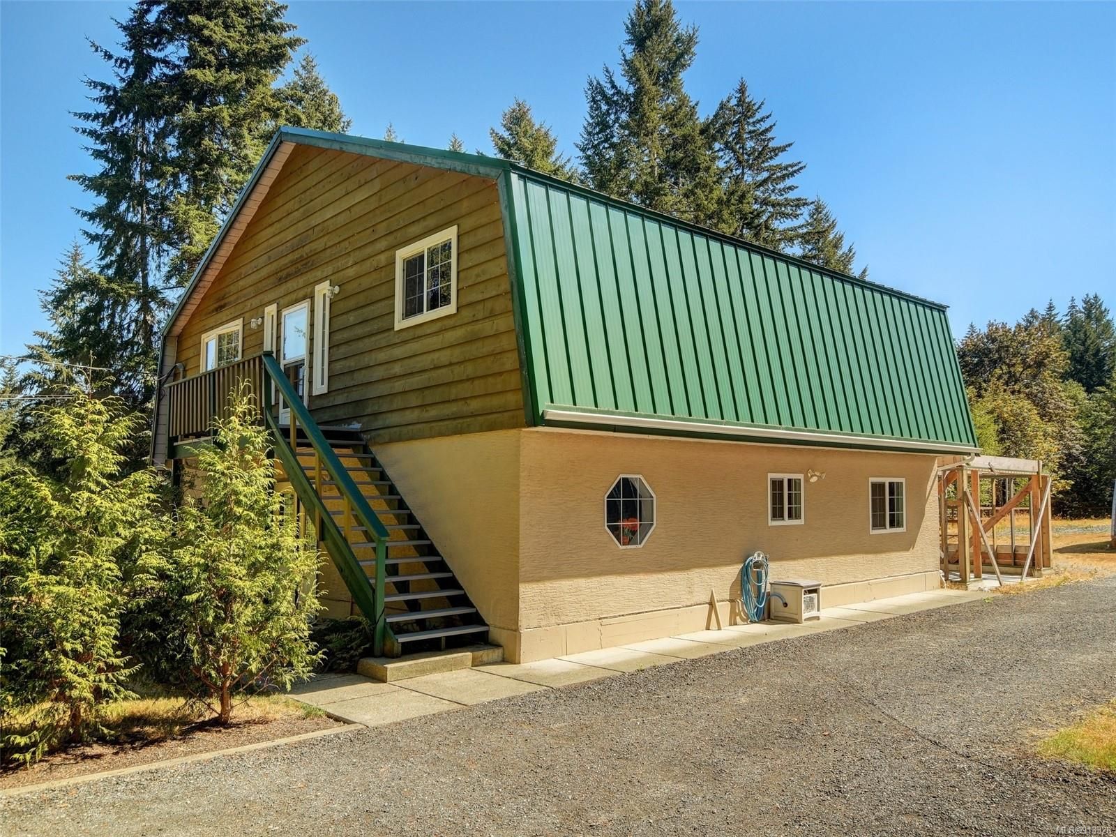 Main Photo: 2350 White Eagle Rd in Shawnigan Lake: ML Shawnigan House for sale (Malahat & Area)  : MLS®# 913328
