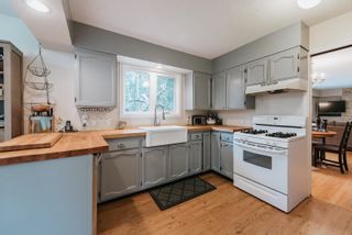 Photo 12: 1047 FAIRVIEW Road in Gibsons: Gibsons & Area House for sale (Sunshine Coast)  : MLS®# R2745448