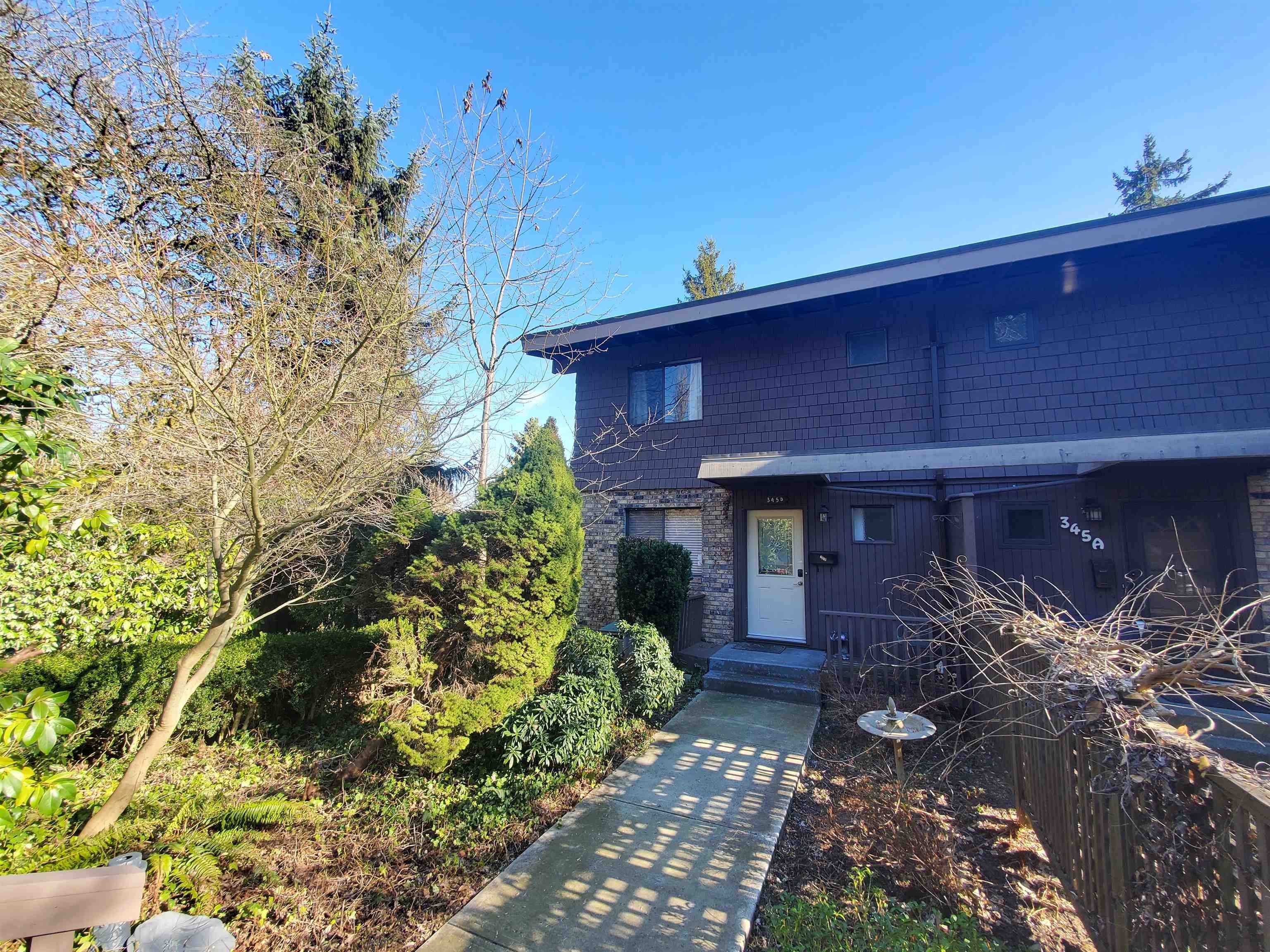 Main Photo: 345B EVERGREEN Drive in Port Moody: College Park PM Townhouse for sale : MLS®# R2758809