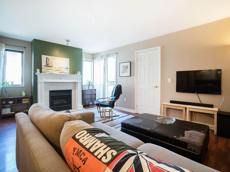 FEATURED LISTING: 207 - 688 16TH Avenue East Vancouver