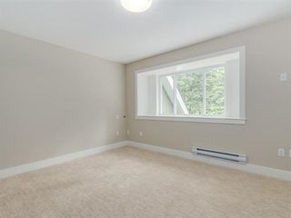 Photo 5: 402 1405 DAYTON Street in Coquitlam: Burke Mountain Townhouse for sale in "ERICA" : MLS®# R2104156