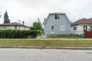 Photo 1: 404 Thames Avenue in Winnipeg: Elmwood Residential for sale (3A)  : MLS®# 202219856