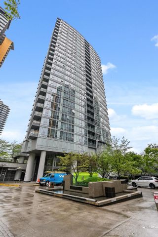 Photo 2: 1107 131 REGIMENT Square in Vancouver: Downtown VW Condo for sale in "SPECTRUM 3" (Vancouver West)  : MLS®# R2877365