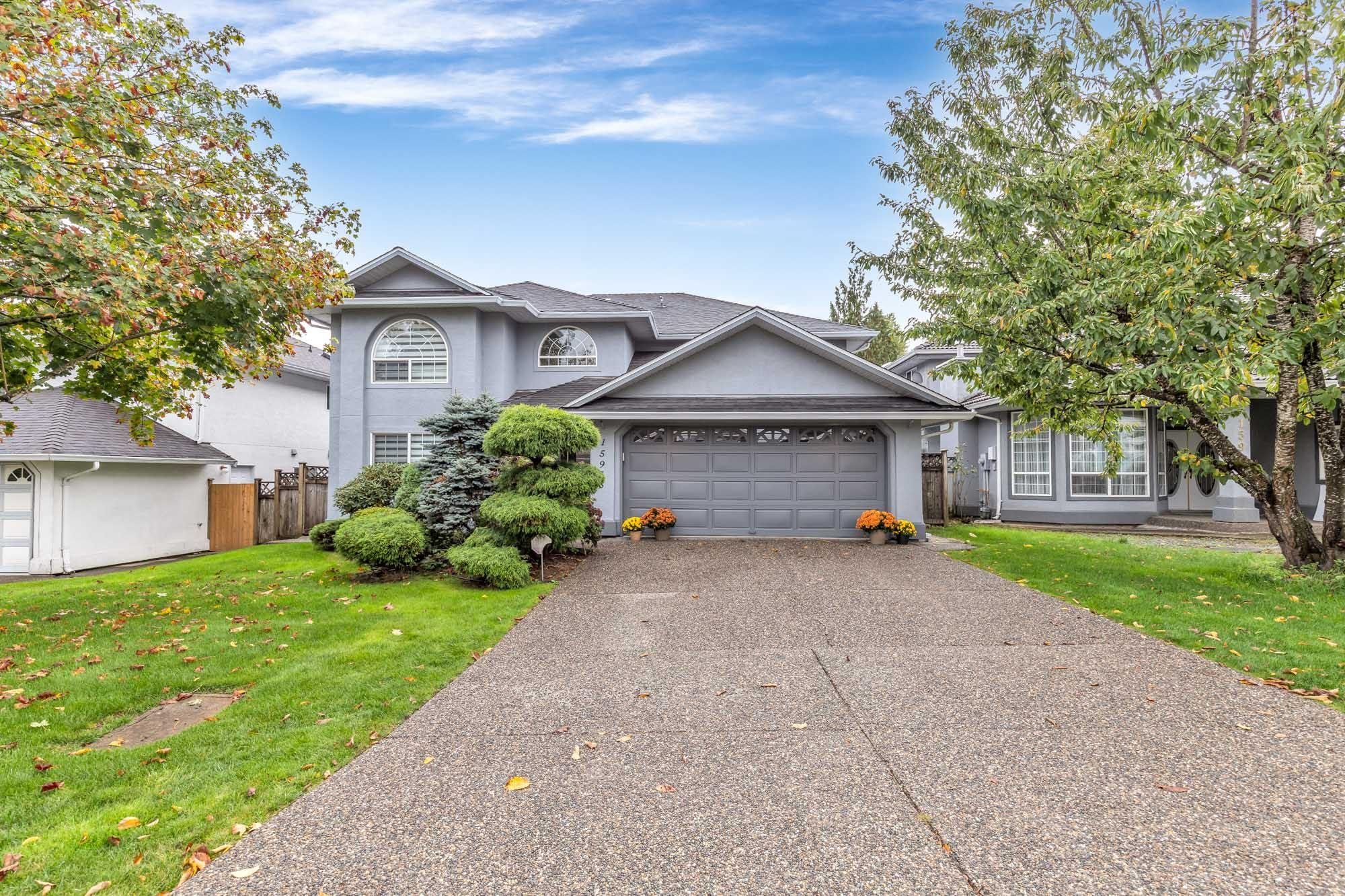 Main Photo: 15918 99 Avenue in Surrey: Guildford House for sale (North Surrey)  : MLS®# R2636752
