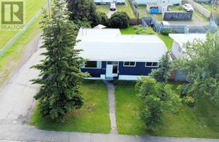 Photo 1: 410 S QUINN STREET in Prince George: House for sale : MLS®# R2804121