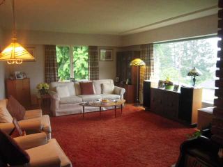 Photo 3: 2640 JONES Avenue in North Vancouver: Upper Lonsdale House for sale : MLS®# V957451