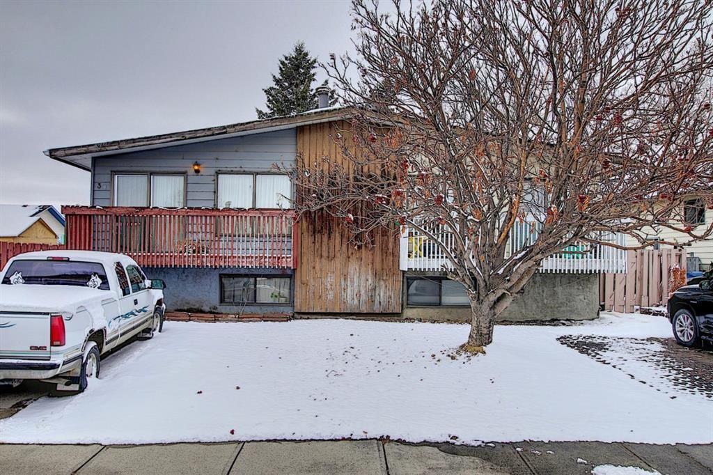 Main Photo: 34 Fonda Hill SE in Calgary: Forest Heights Semi Detached for sale : MLS®# A1086496