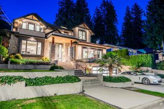 Photo 2: 664 SYLVAN Avenue in North Vancouver: Canyon Heights NV House for sale : MLS®# R2807357