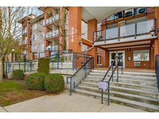 Photo 2: 418 5516 198 Street in Langley: Langley City Condo for sale in "Madison Villas" : MLS®# R2647148