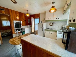 Photo 5: 423 5 Street: Rural Wetaskiwin County Cottage for sale : MLS®# E4289258