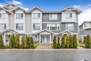 Photo 1: 26 19753 55A Avenue in Langley: Langley City Townhouse for sale : MLS®# R2875098