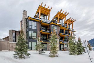 Photo 3: 821 101 stewart creek Rise: Canmore Apartment for sale : MLS®# A2089900