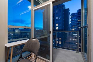 Photo 13: 2306 928 RICHARDS Street in Vancouver: Yaletown Condo for sale in "THE SAVOY" (Vancouver West)  : MLS®# R2379612