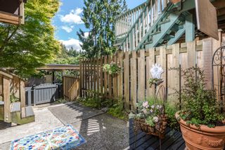 Photo 18: 1196 DEEP COVE Road in North Vancouver: Deep Cove Townhouse for sale : MLS®# R2279421